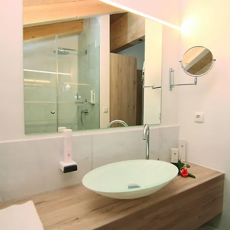 Alpinhotel Hotel