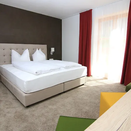 Alpinhotel 3*