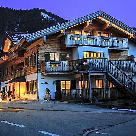 Ξενοδοχείο Alpinhotel 3*