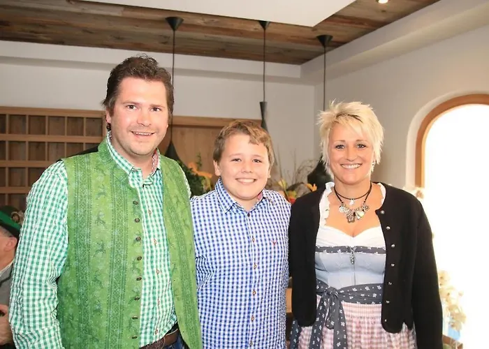 Alpinhotel Отель